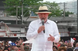 Em comício no Rio, Lula promete reforço federal no combate ao crime organizado