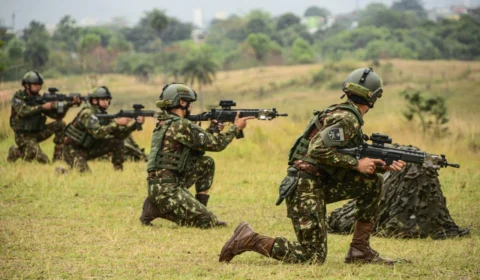 MP Militar alerta para tráfico de pessoas e cobra regras para brasileiros em guerras