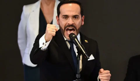 Governo Espriella encerra jornalismo da mídia pública da Colômbia