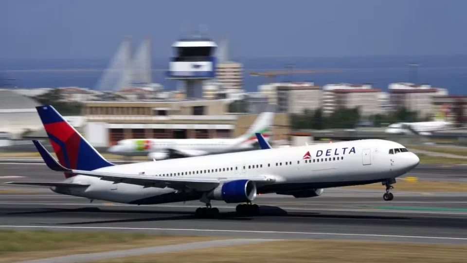 Voo da Delta que saiu de NY com destino a SP é desviado para Porto Rico