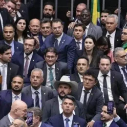 Homens brancos são 33% dos candidatos, mas concentram 59% do patrimônio