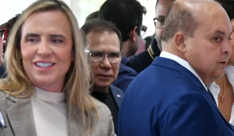 Celina e Ibaneis quebram o DF e não vão ao cinema
