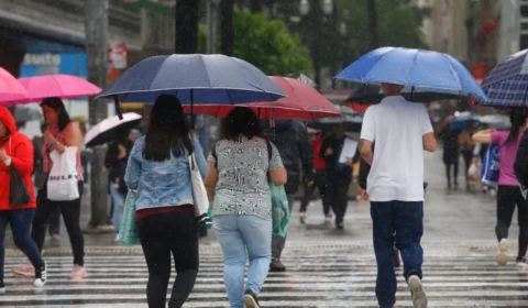 Inmet alerta para vendavais em diferentes regiões do Brasil; veja estados afetados