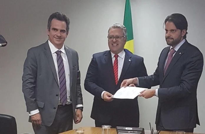 Ciro Nogueira participa da posse de Maurício José Alves Pereira no Denatran