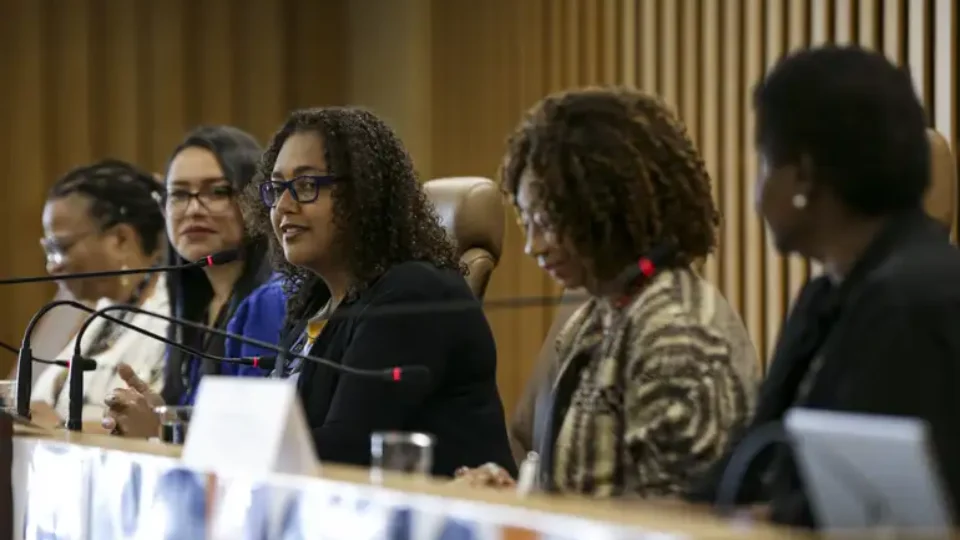 Juízas recebem menos que homens em 86% dos tribunais de Justiça, aponta pesquisa