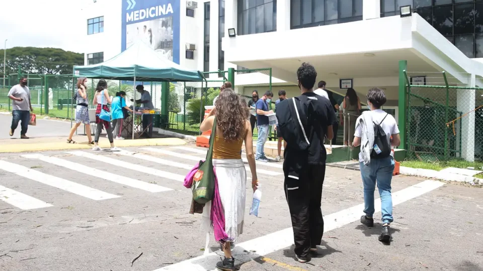 Renegociação de dívidas do Fies pode ser feita até 16 de setembro