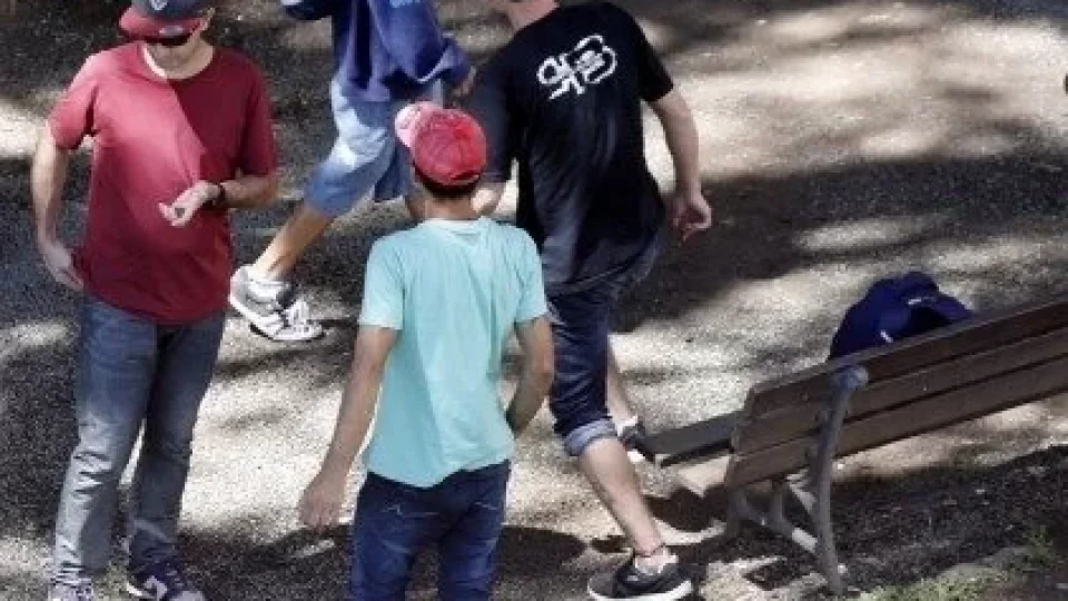 Belo Horizonte prevê multa de R$ 1.500 para quem for flagrado usando drogas em público