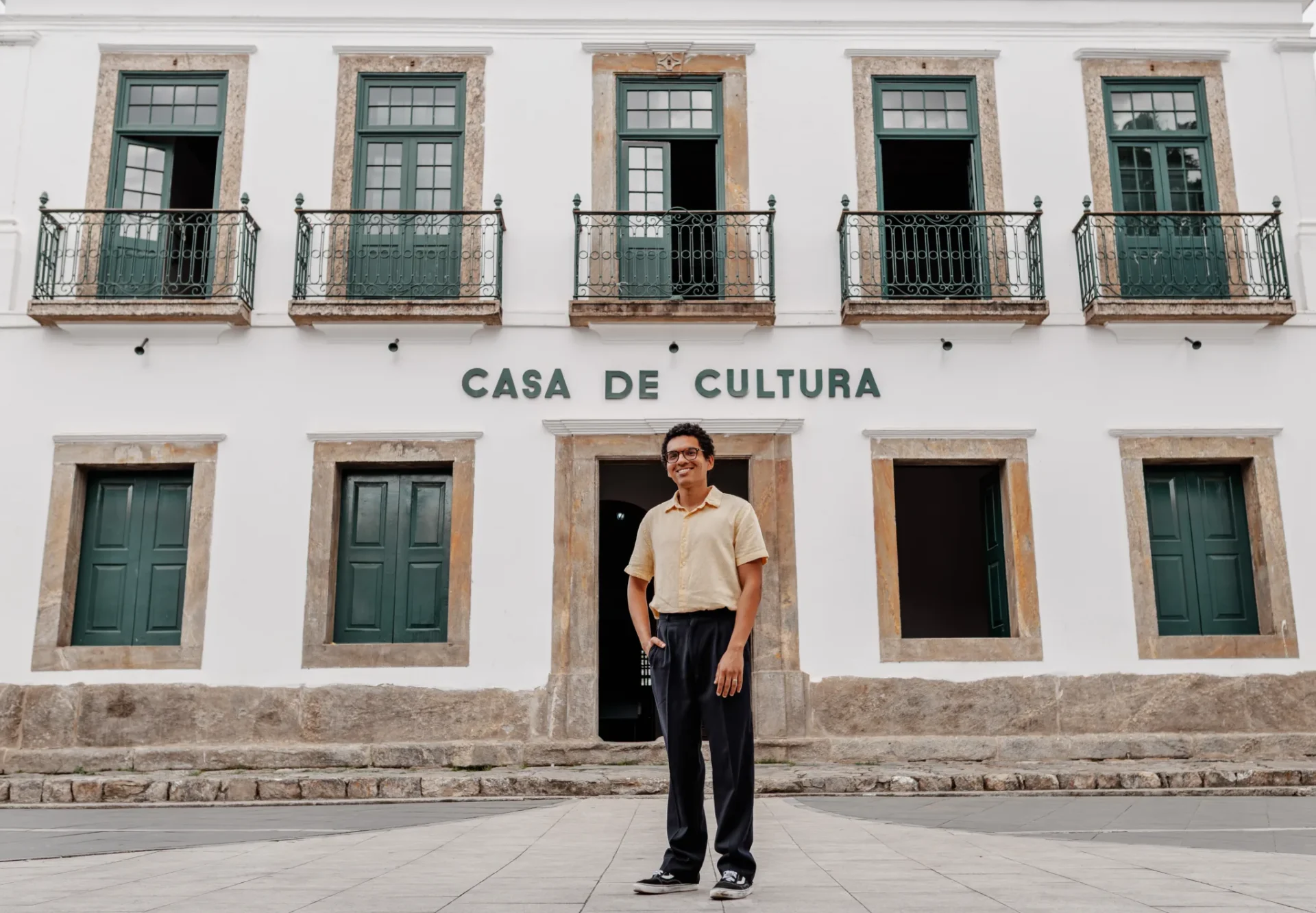 Ex-aluno da rede municipal de Maricá, no RJ, é aprovado na carreira diplomática