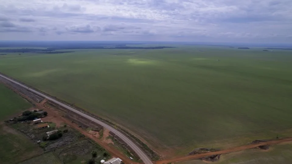 Setores da soja e da mineração dominam candidaturas ao Senado no Mato Grosso