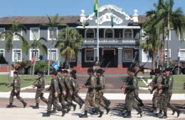 Exército estimou 241 vezes mais móveis do que comprou para permitir ‘carona’ em ata
