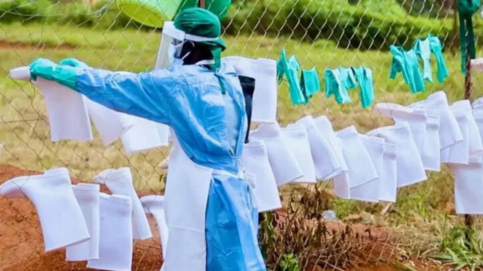 Surto de ebola na RD Congo avança em ritmo recorde e acende alerta máximo na OMS
