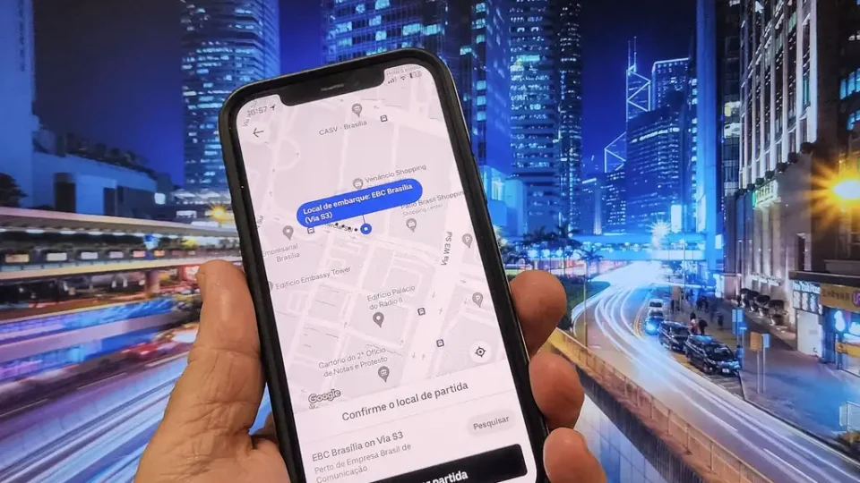 STF retoma julgamento que pode definir vínculo entre motoristas de apps e plataformas