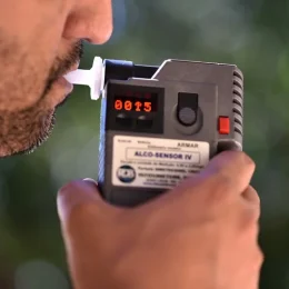 Projeto de lei prevê suspensão de 10 anos na CNH para motorista bêbado que matar