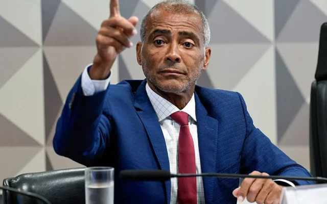 Romário diz à Justiça que penhora de salário no Senado compromete sua sobrevivência