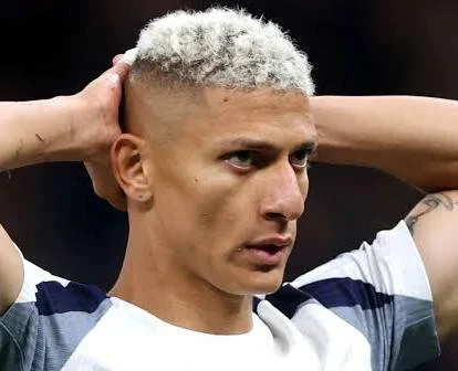 Governo Bolsonaro liberou em um dia transferência de imóvel disputado por Richarlison