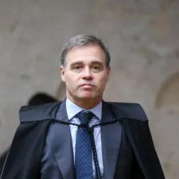 Mendonça autoriza segundo inquérito da PF contra Lulinha por suspeita de tráfico de influência
