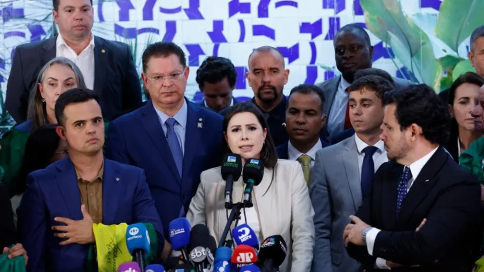 Bolsonarismo rifa Caroline de Toni após Quaest confirmar racha de votos