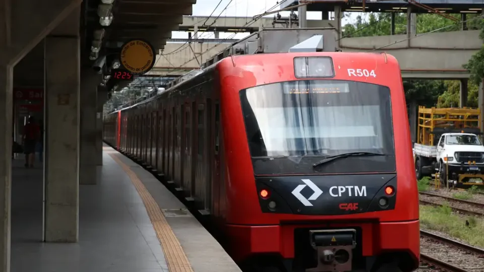 Greve chega ao 2º dia com operação parcial nas em 3 linhas da CPTM