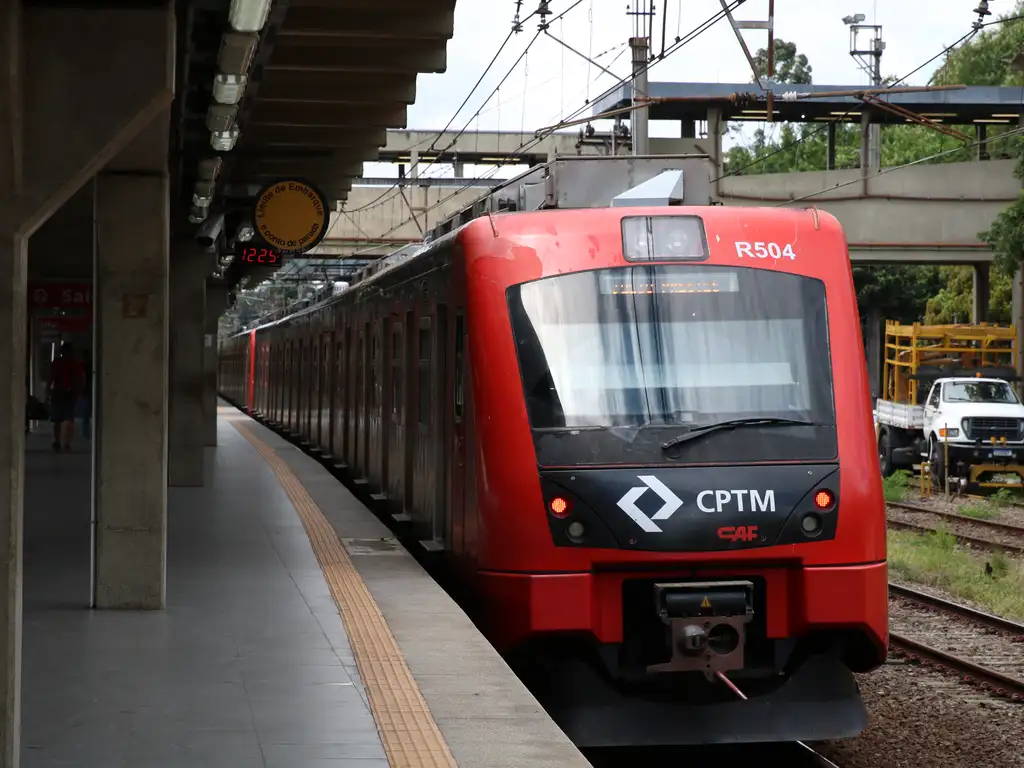 Ferroviários de SP confirmam greve por tempo indeterminado a partir desta terça