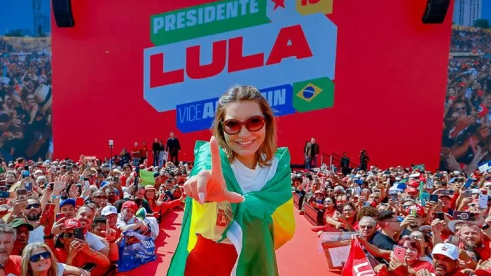 Janja, a Evita brasileira, está de volta, e com uma nova roupagem