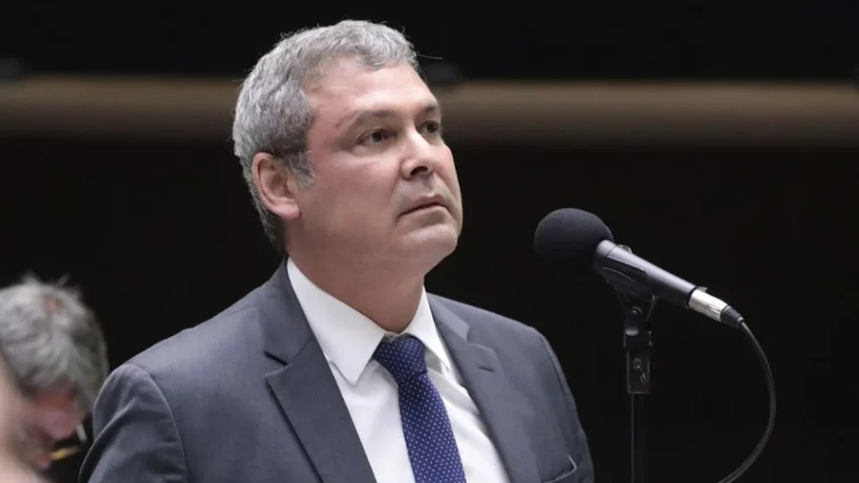 Deputado acusa polícia da Câmara de investigação ilegal a pedido de Alfredo Gaspar