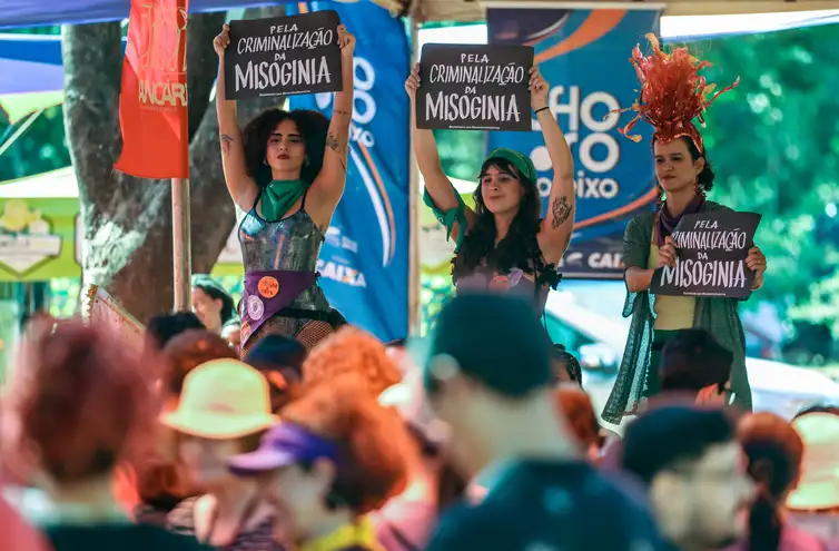 Manifestação pelo PL contra Misoginia. Foto: Marcelo Camargo/Agência Brasil