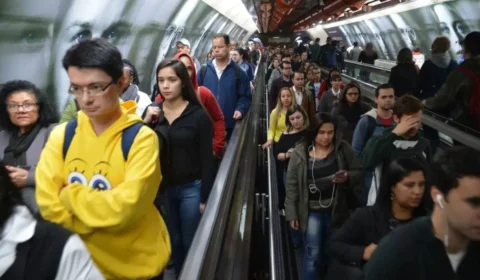Greve afeta três linhas de trem em SP e metrô tem operação especial