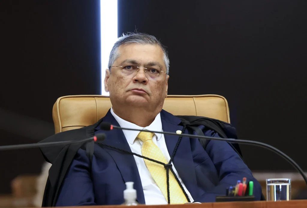 Dino aciona PF após TCU encontrar irregularidades em R$ 198 milhões de emendas Pix