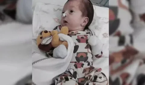 Bebê que chegou a ser declarado morto recebe alta e volta para casa em São Paulo