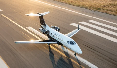Embraer anuncia certificação de jato capaz de pousar sozinho