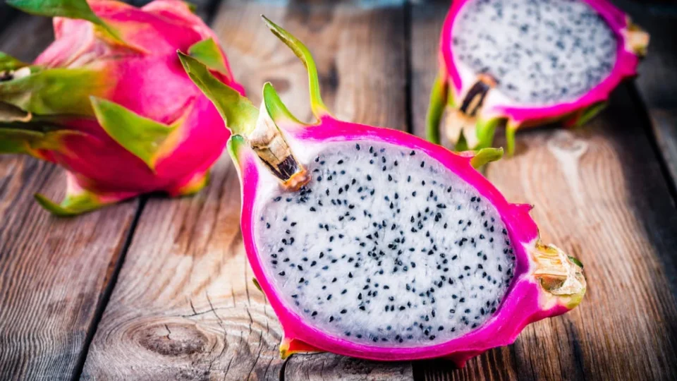 Conheça a fruta exótica que é rica em fibras e pode ajudar no combate às inflamações