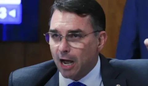 Flávio Bolsonaro quer proibir o crime