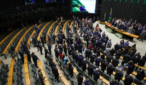 Congresso deve decidir sobre ‘taxa das blusinhas’ nesta segunda