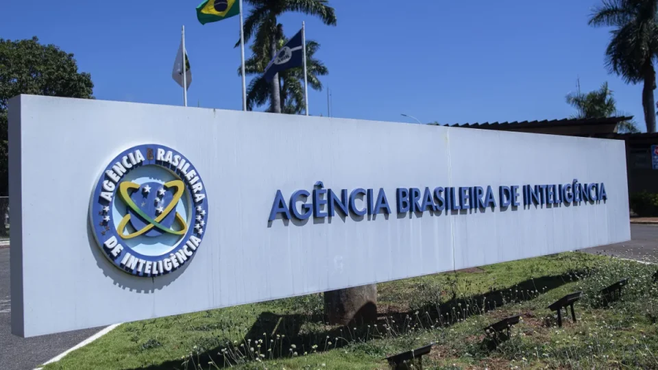 Servidores da Abin veem risco de pressão dos EUA continuar após eleição no Brasil