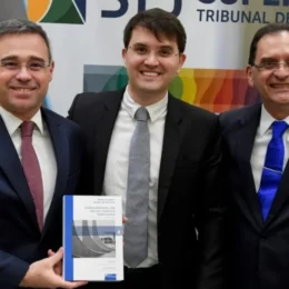 Cartas de ministros do STF não buscavam pressionar, diz professor após concurso anulado