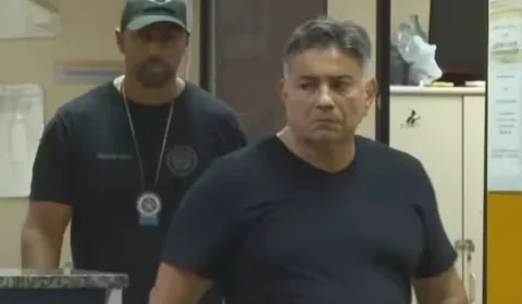 Delegado citado no caso Marielle é preso por tentar furtar R$ 500 em supermercado