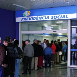 Nova proposta de reforma da Previdência prevê idade mínima de 67 anos e capitalização