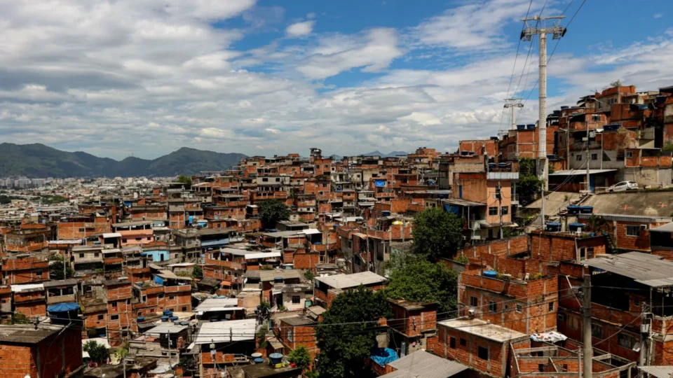 Renda dos 0,01% mais ricos no Brasil cresce quase 8% ao ano, 5 vezes acima da média nacional