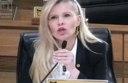 ‘A senhora vem encher o saco aqui’, diz vereadora no PR a parlamentar cearense