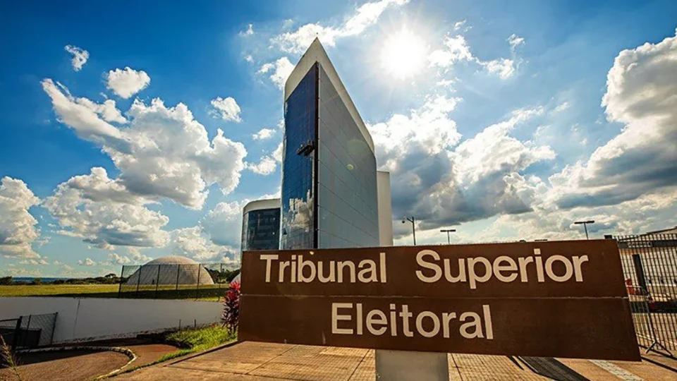 TSE registra 17 pessoas com pedidos para dois cargos na mesma eleição