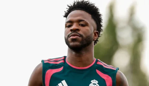 Vini Jr. apaga posts em rede social em meio a processo de renovação com Real Madrid