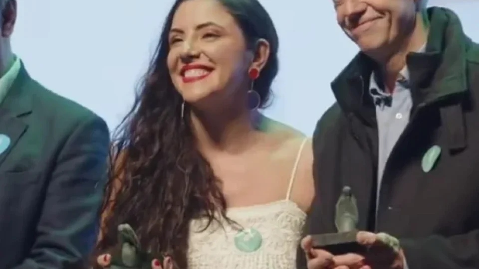 Livro de Juliana Dal Piva vence o Prêmio Jabuti Acadêmico na categoria ‘Comunicação e Informação’