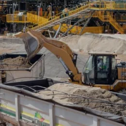 Senado aprova lei para exploração de minerais críticos com R$ 5 bi em subsídios