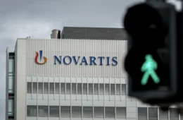 Anvisa suspende teste clínico da Novartis de substância para doenças autoimunes após 3 mortes