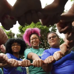 Menina que nasce hoje pode não ver igualdade de gênero na vida toda, diz relatório