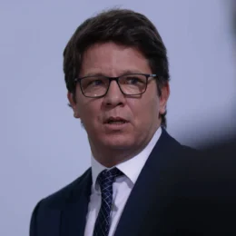 Esquema de Mario Frias pode ter envolvido ‘Dark Horse’, advogados e secretários, diz PF