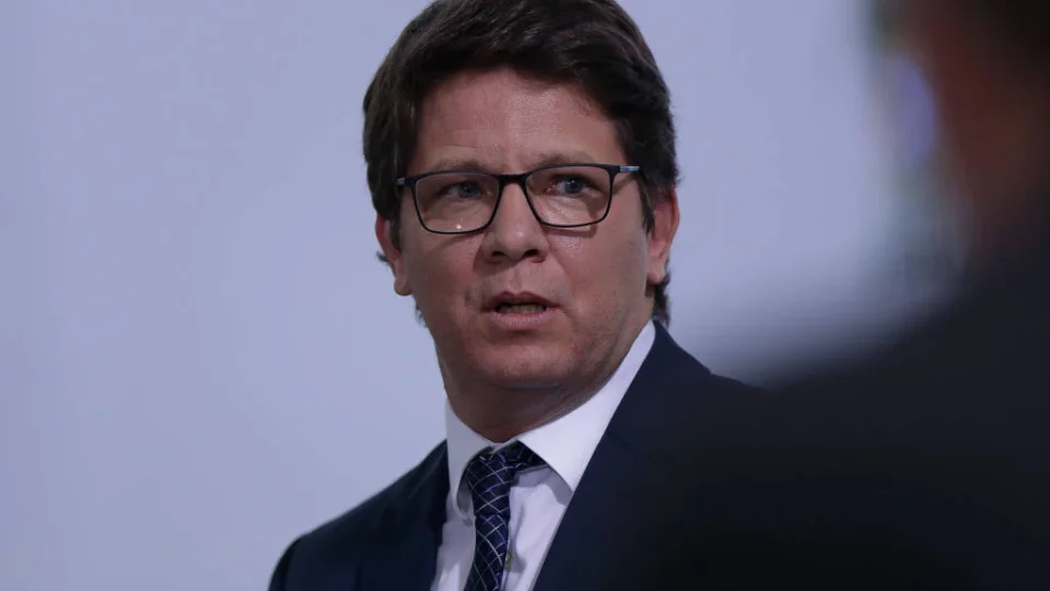 Esquema de Mario Frias pode ter envolvido ‘Dark Horse’, advogados e secretários, diz PF