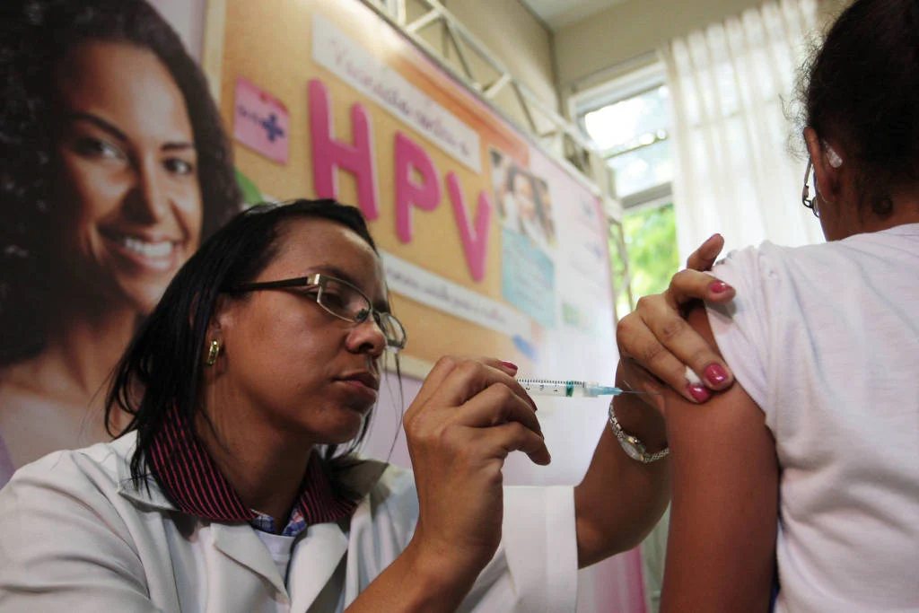 Vacina contra HPV passa a ser indicada a crianças vítimas de violência sexual