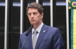 Salles desiste de candidatura ao Senado de São Paulo e apoia Derrite e André do Prado