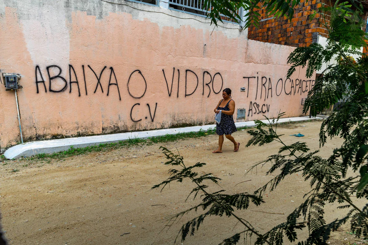 Moradores de Maranguape, cidade da região metropolitana de Fortaleza (CE), convivem com facções como CV (Comando Vermelho) e GDE (Guardiões do Estado) - Jarbas Oliveira - 23.jul.25/Folhapress